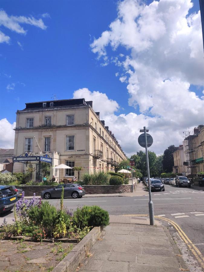 בריסטול Westbourne Place Rooms - By Clifton Short Lets מראה חיצוני תמונה