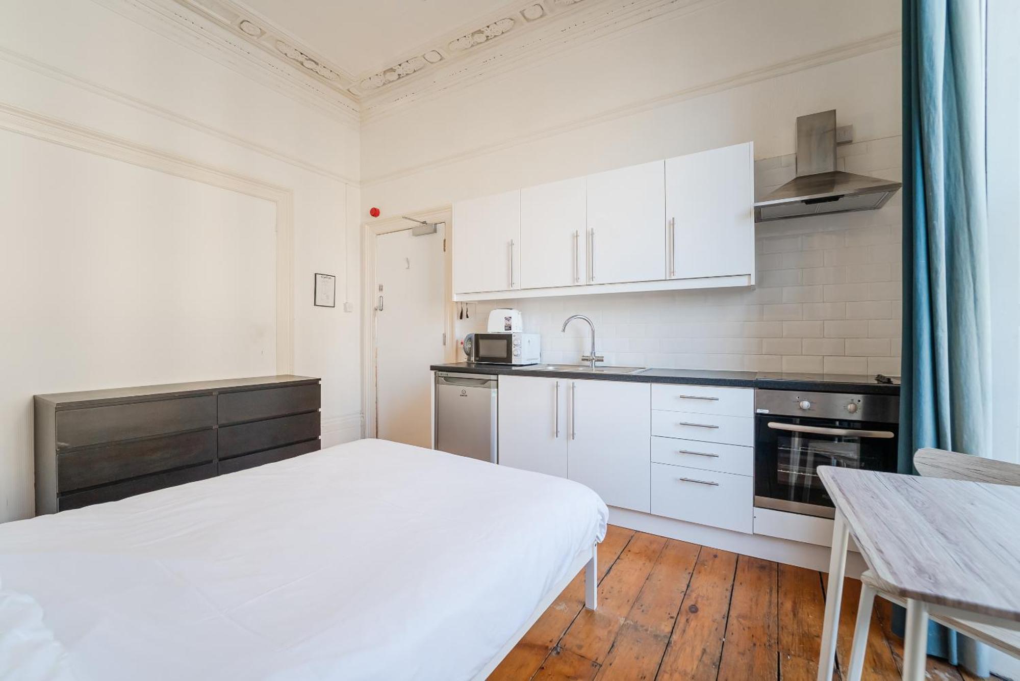 בריסטול Westbourne Place Rooms - By Clifton Short Lets חדר תמונה